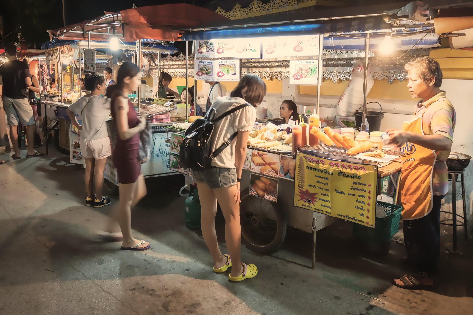 Evening food stalls at the Chaloklum Sunday market